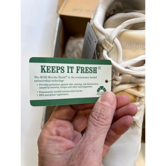 Kaepa Crossover Cheeleader White Sneakers w/ Aegis Shield Women's SZ 7.5 NWT - Picture 5 of 8